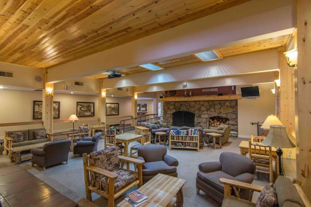 3Br Tahoe Donner Cabin With Hoa Perks Like Pools Hot-Tub Minutes To Trails Lake Golf Truckee Extérieur photo