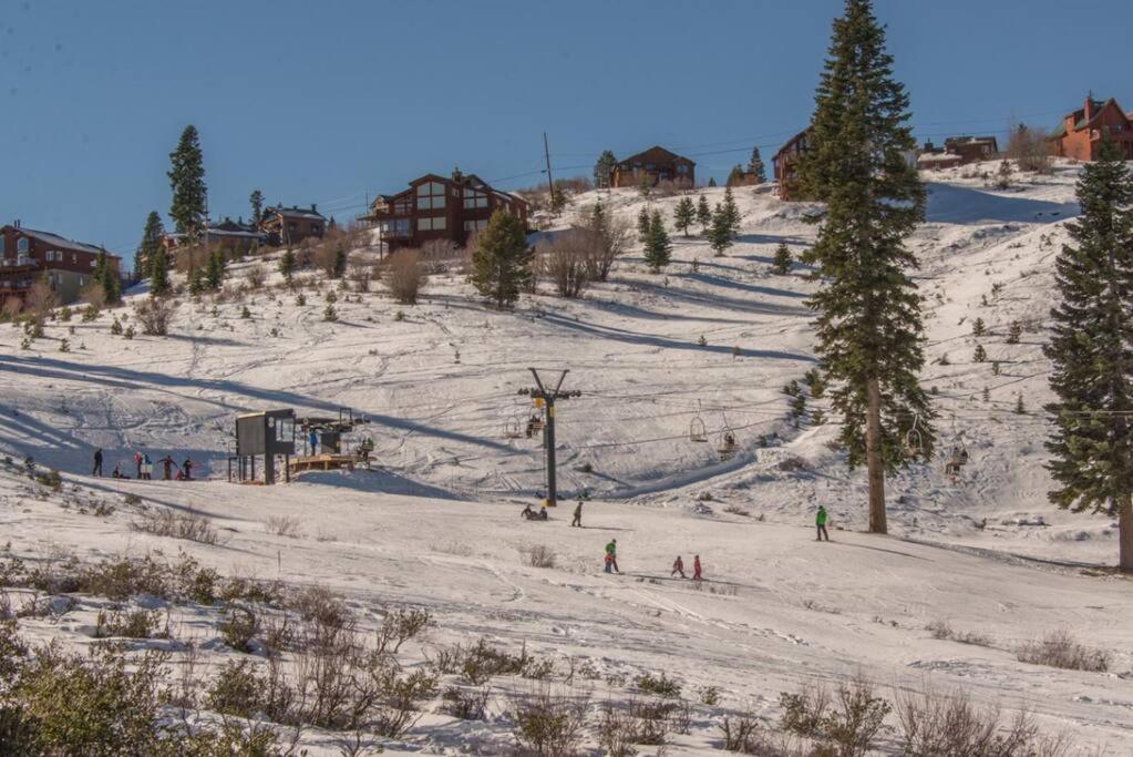 3Br Tahoe Donner Cabin With Hoa Perks Like Pools Hot-Tub Minutes To Trails Lake Golf Truckee Extérieur photo